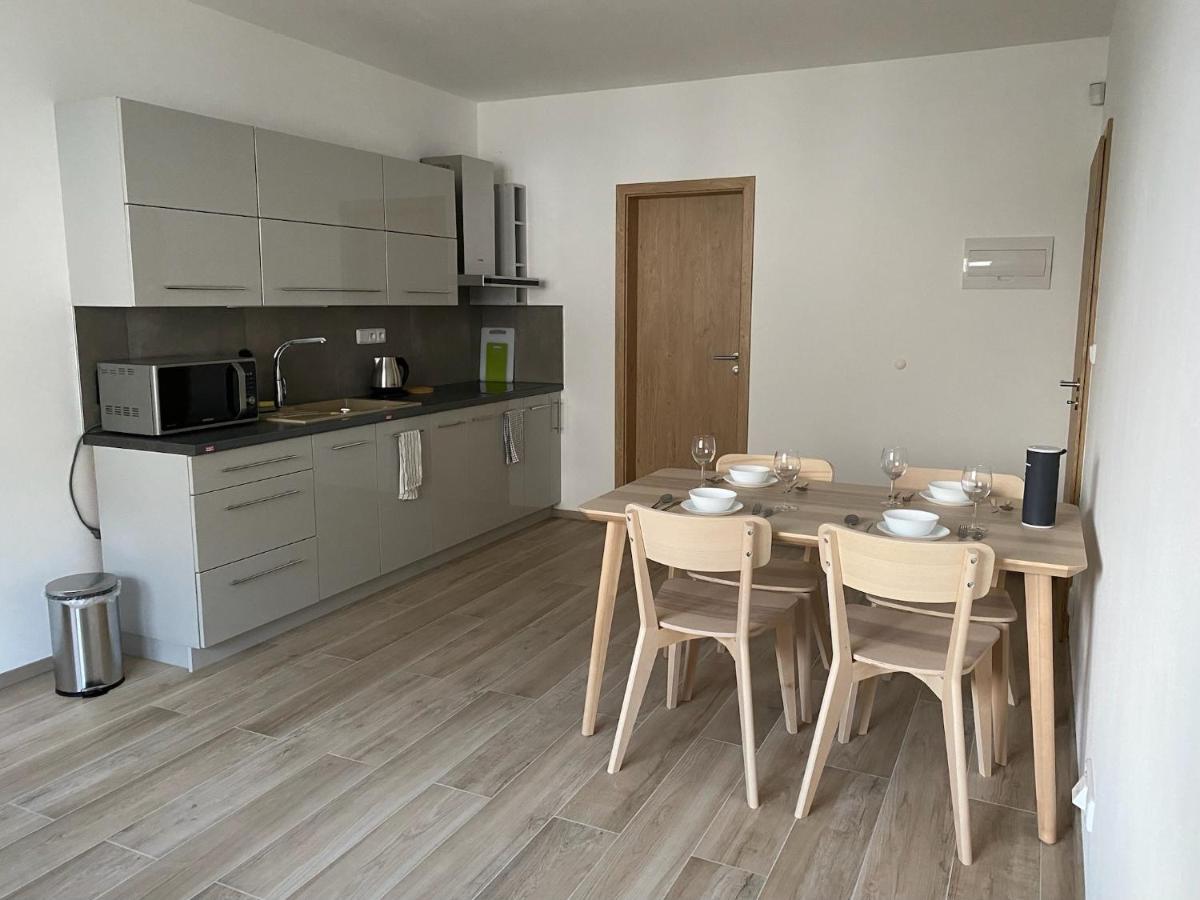 The Dante Villa Apartments Prague Luaran gambar
